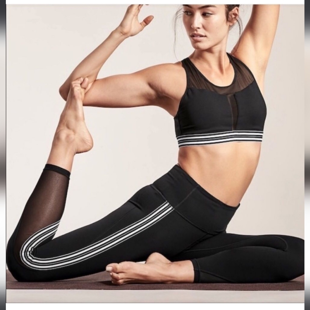 ATHLETA Side Stripe 7/8 Salutation Black Legging Mesh Accent Size Medium